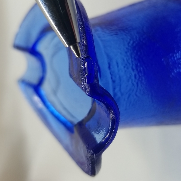 Vintage Blue Glass Tophat Ashtray - Picture 12 of 12